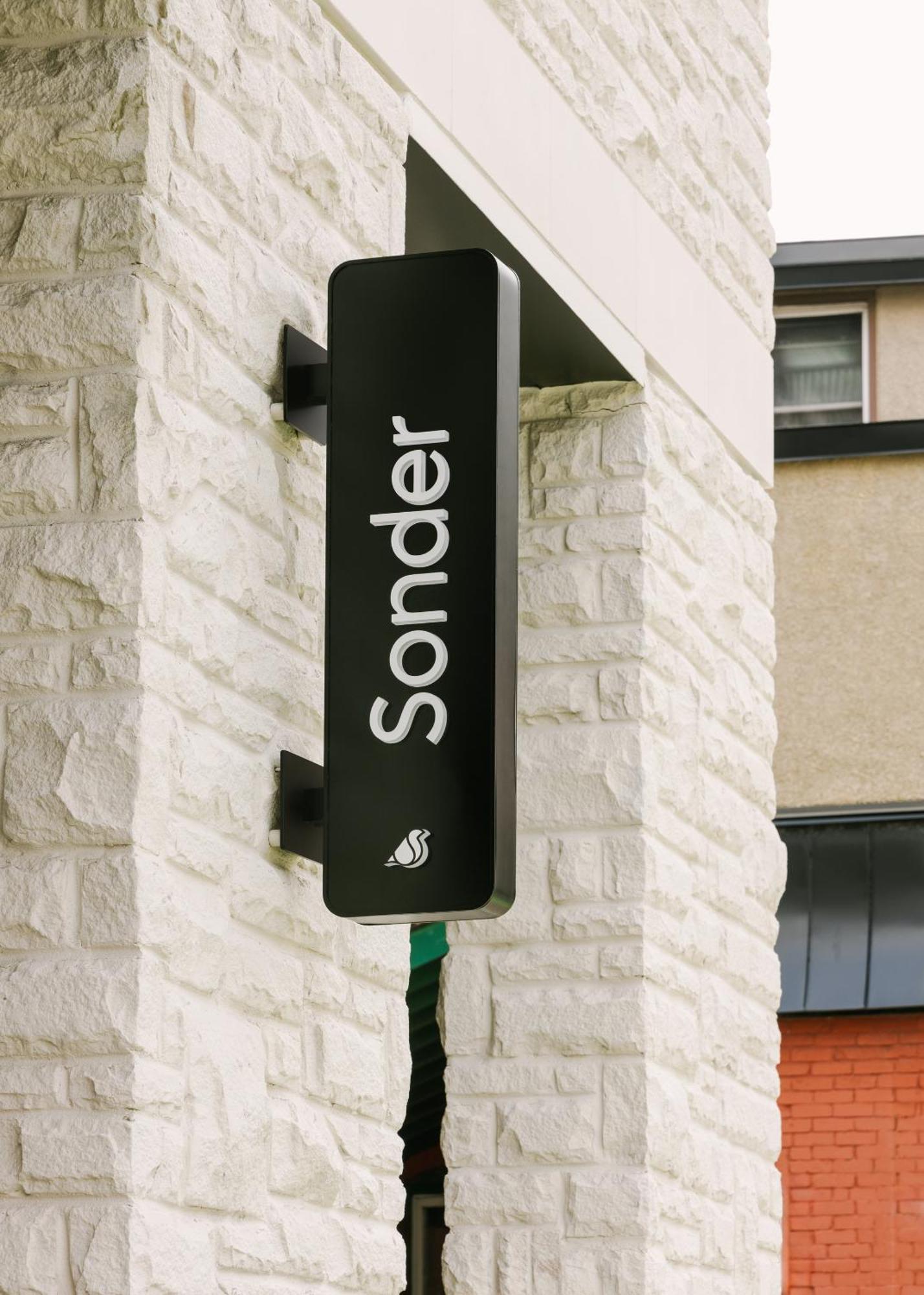 Sonder The O'Connor Aparthotel ออตตาวา ภายนอก รูปภาพ